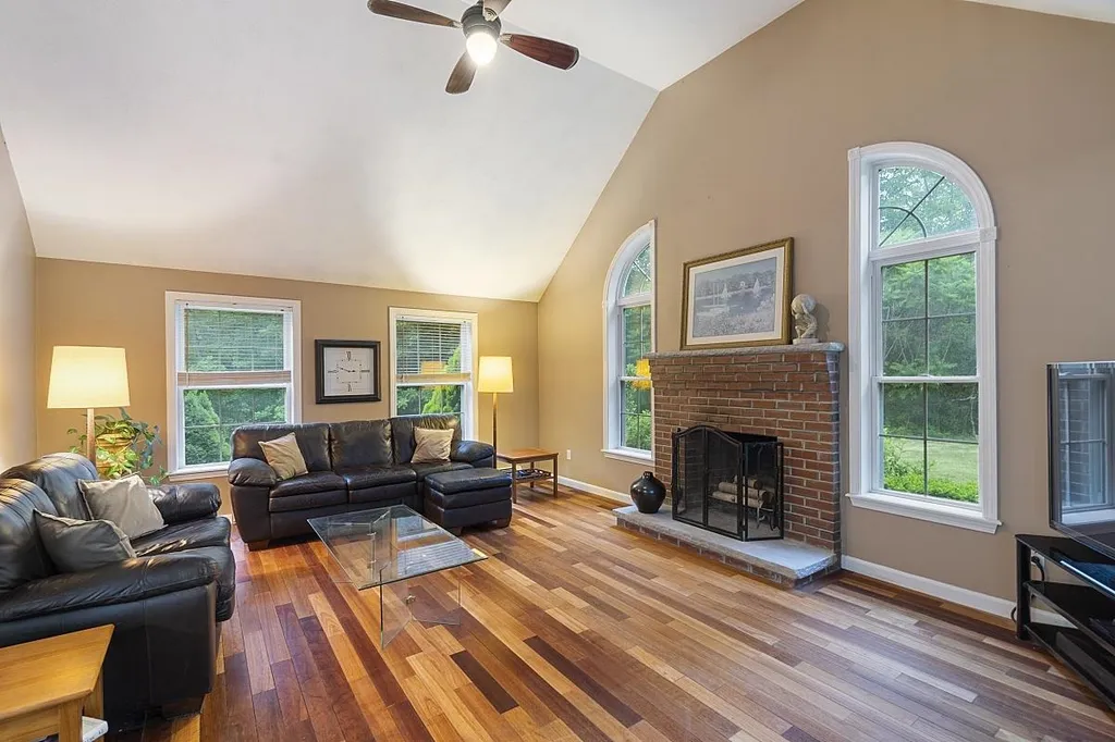 189 Odell Road Sandown NH 03873