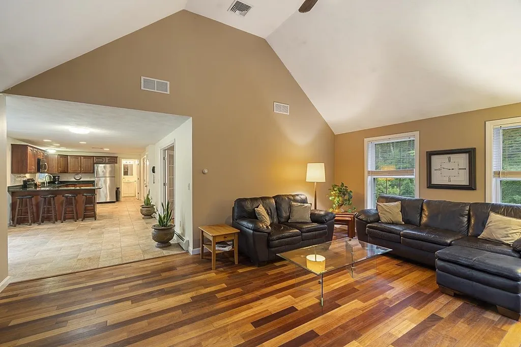 189 Odell Road Sandown NH 03873