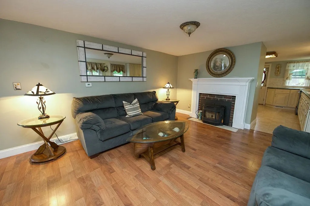 40 North Shore Road Sandown NH 03873