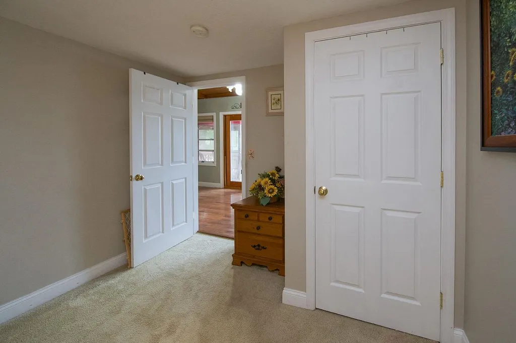 40 North Shore Road Sandown NH 03873
