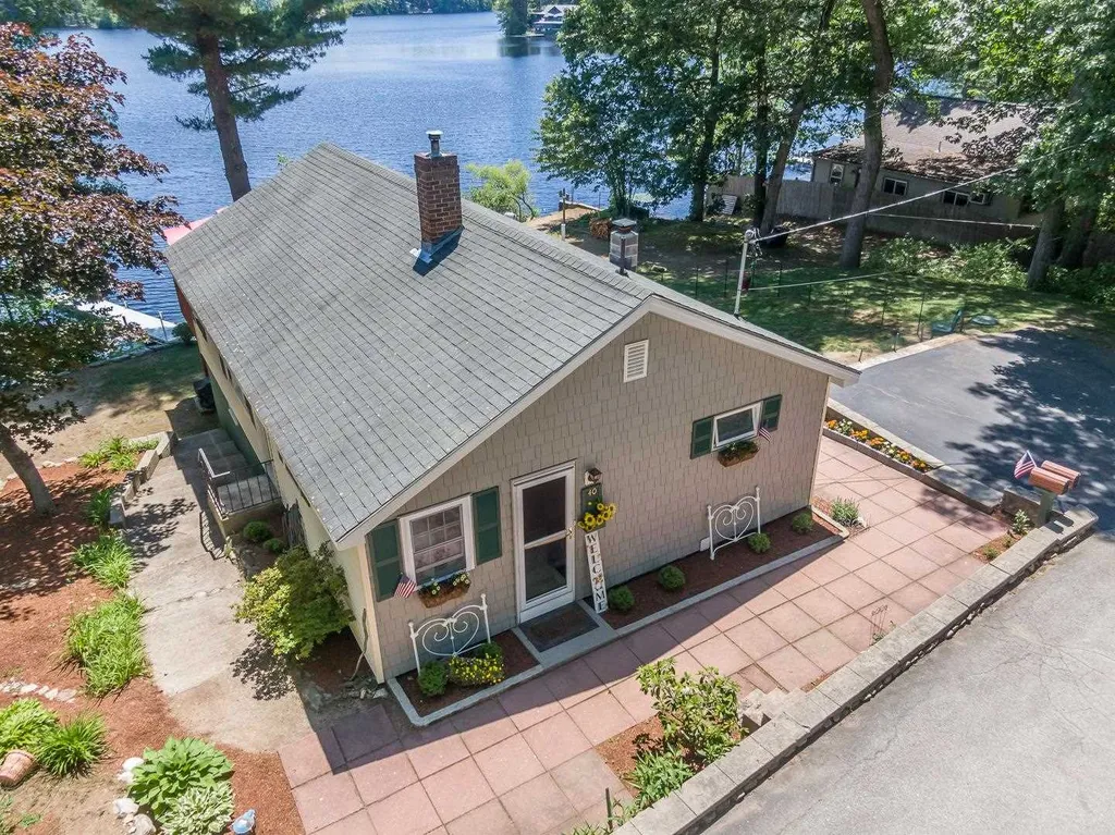40 North Shore Road Sandown NH 03873