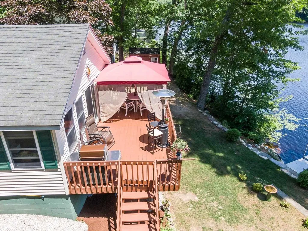 40 North Shore Road Sandown NH 03873
