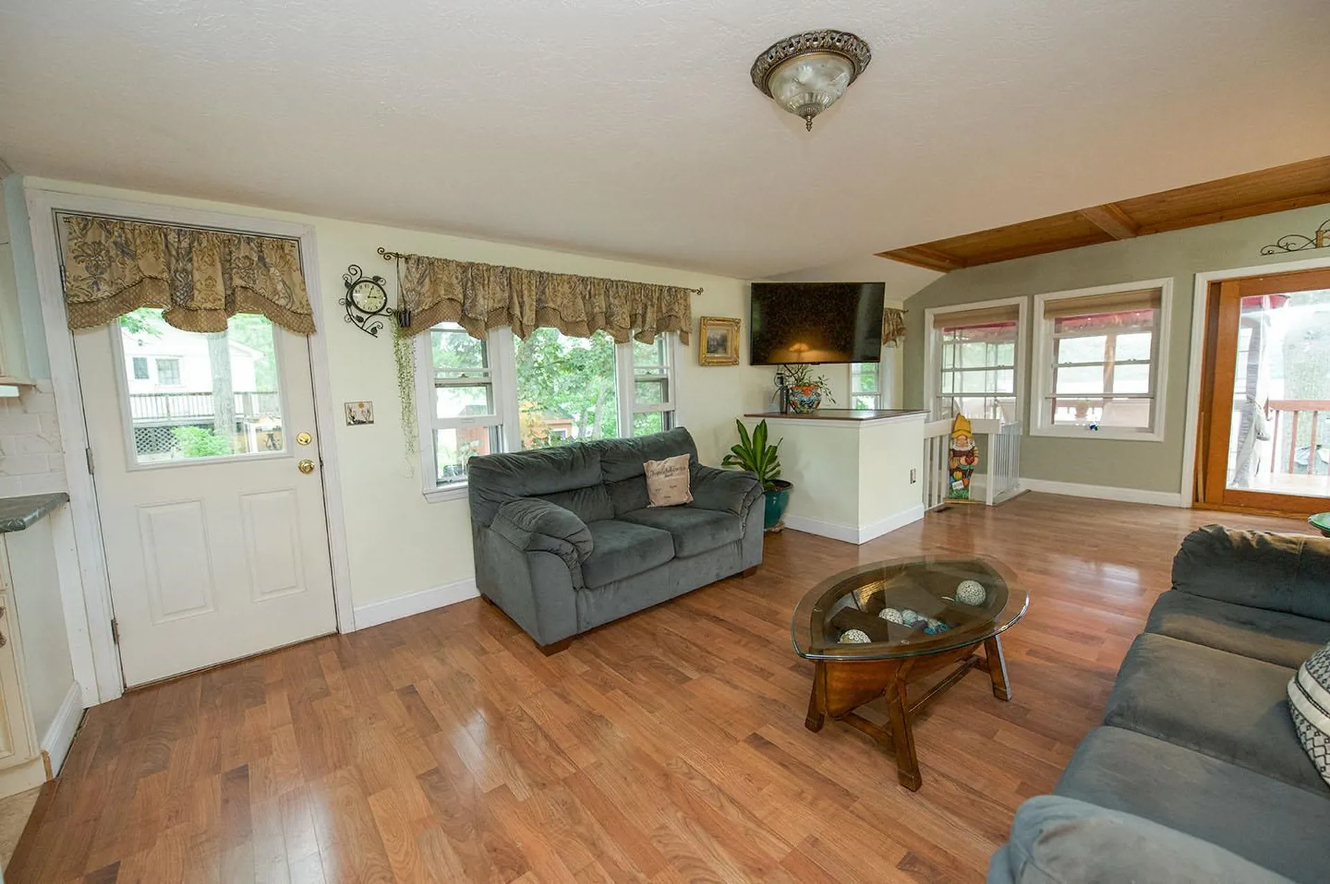 40 North Shore Road Sandown NH 03873