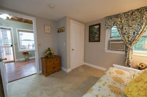 40 North Shore Road Sandown NH 03873