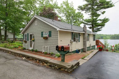 40 North Shore Road Sandown NH 03873
