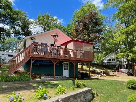 40 North Shore Road Sandown NH 03873