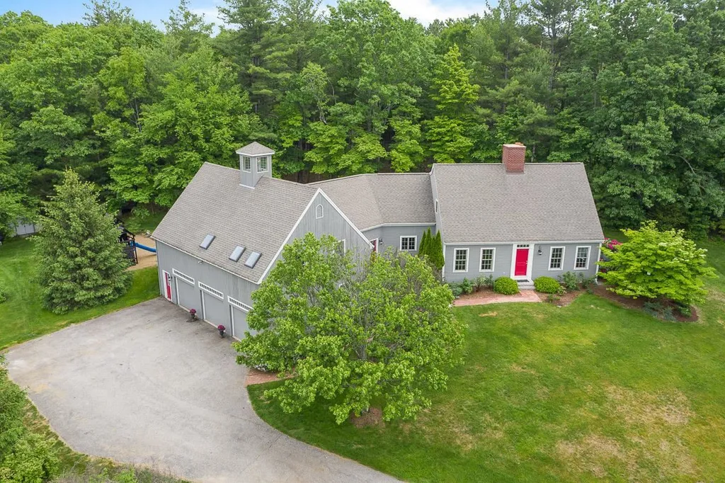 73 Cortland Drive Bedford NH 03110