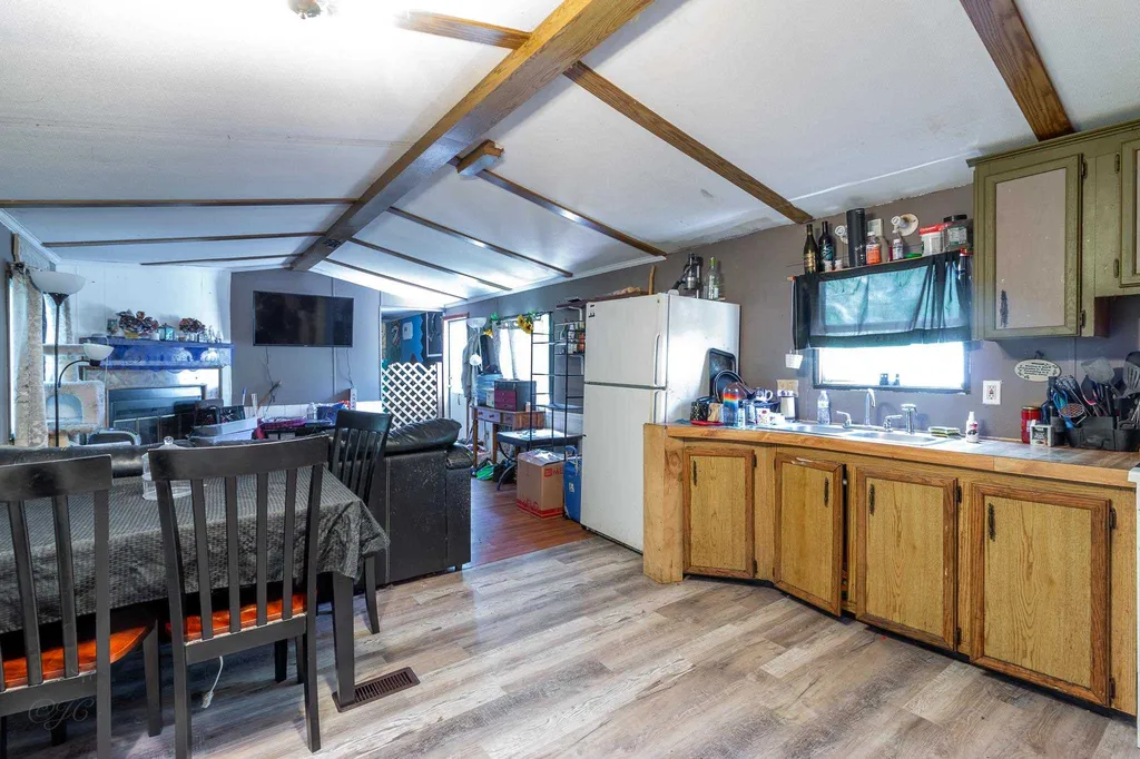 15 Yellowstone Lane Rochester NH 03867