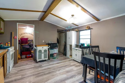 15 Yellowstone Lane Rochester NH 03867