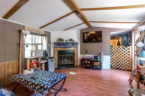 15 Yellowstone Lane Rochester NH 03867