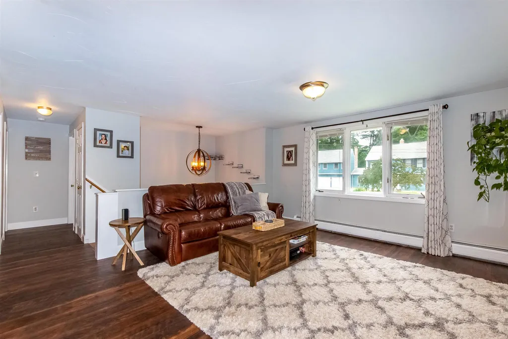 11 Woods Drive Newmarket NH 03857
