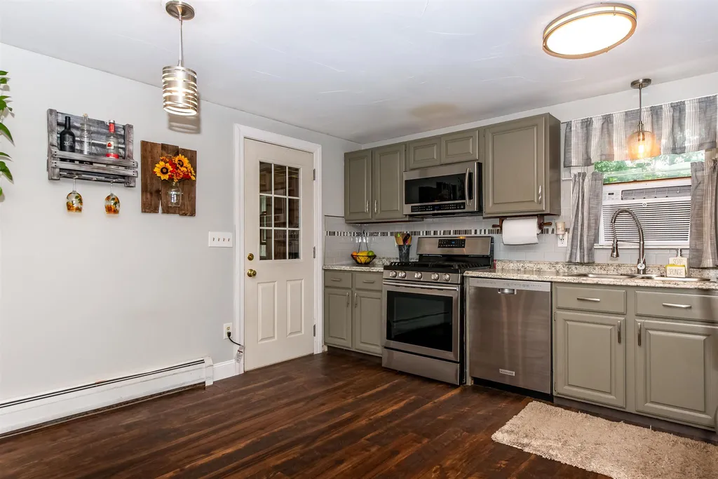 11 Woods Drive Newmarket NH 03857