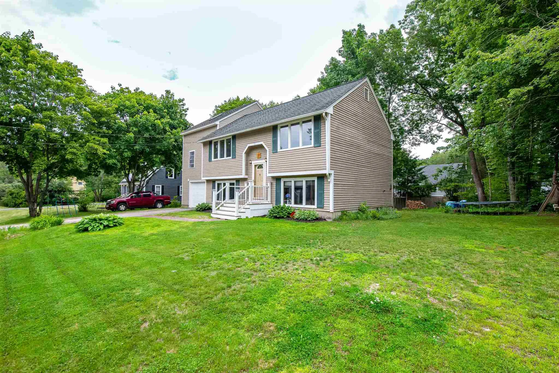 11 Woods Drive Newmarket NH 03857