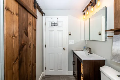 11 Woods Drive Newmarket NH 03857