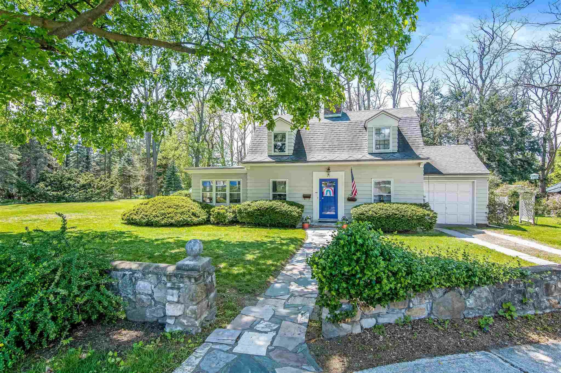 37 Colonial Square Burlington VT 05401