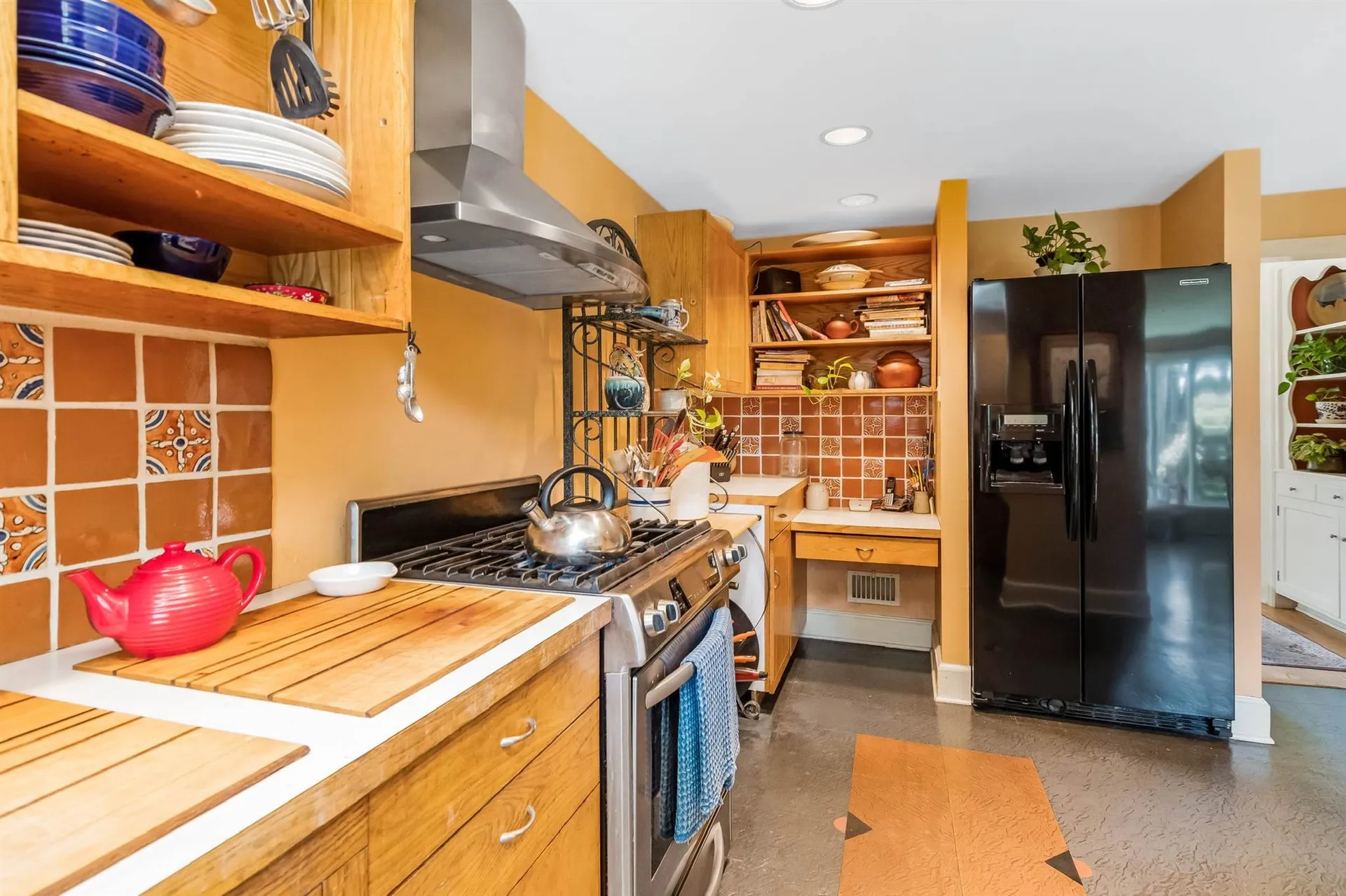 37 Colonial Square Burlington VT 05401