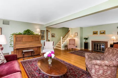 37 Colonial Square Burlington VT 05401