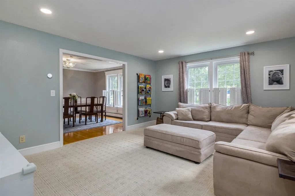 1 Country Farm Road Stratham NH 03885