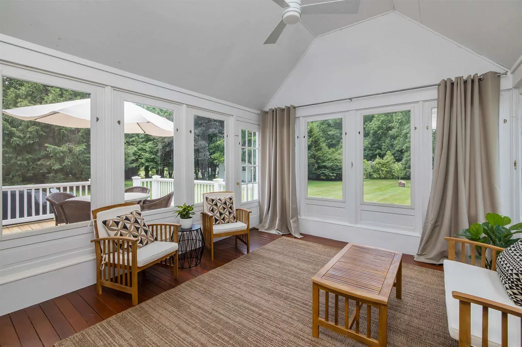 1 Country Farm Road Stratham NH 03885