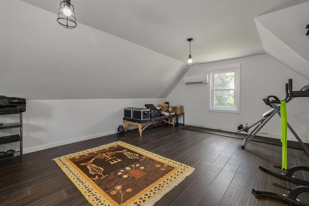 1 Country Farm Road Stratham NH 03885