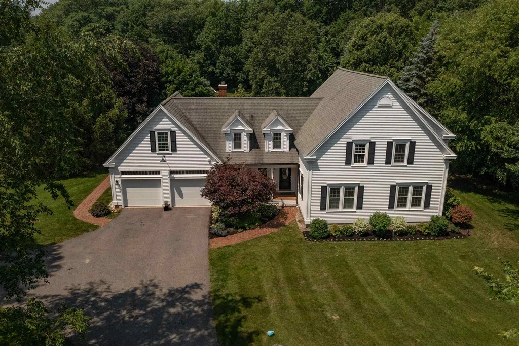 1 Country Farm Road Stratham NH 03885