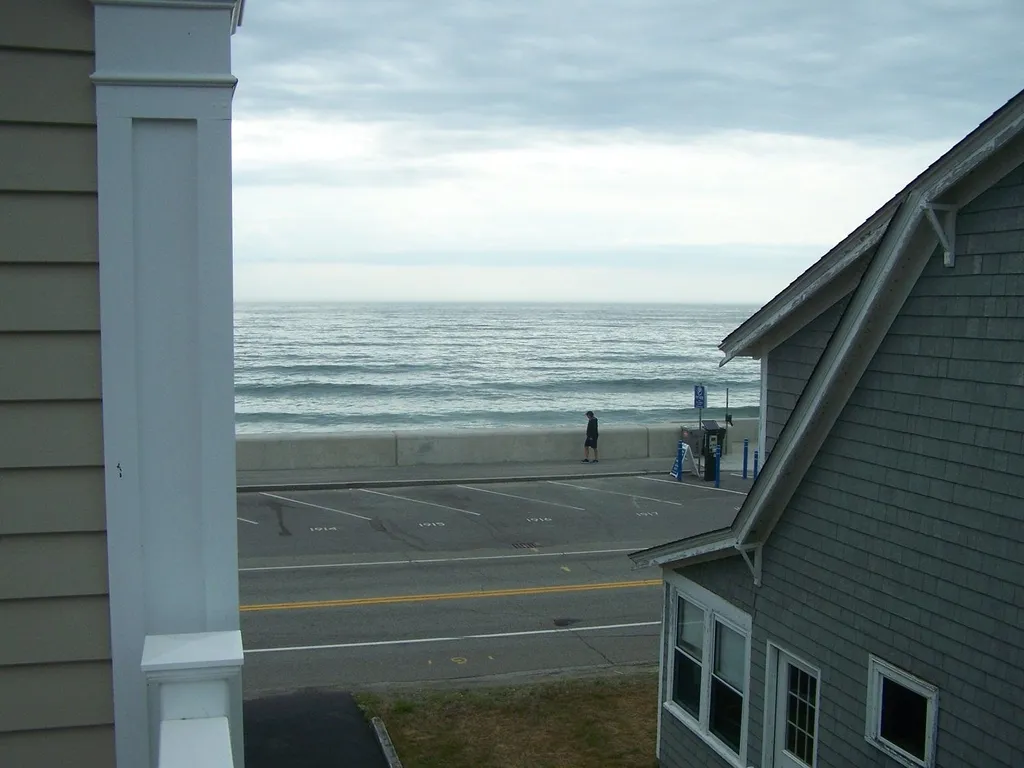 883 Ocean Boulevard Hampton NH 03842