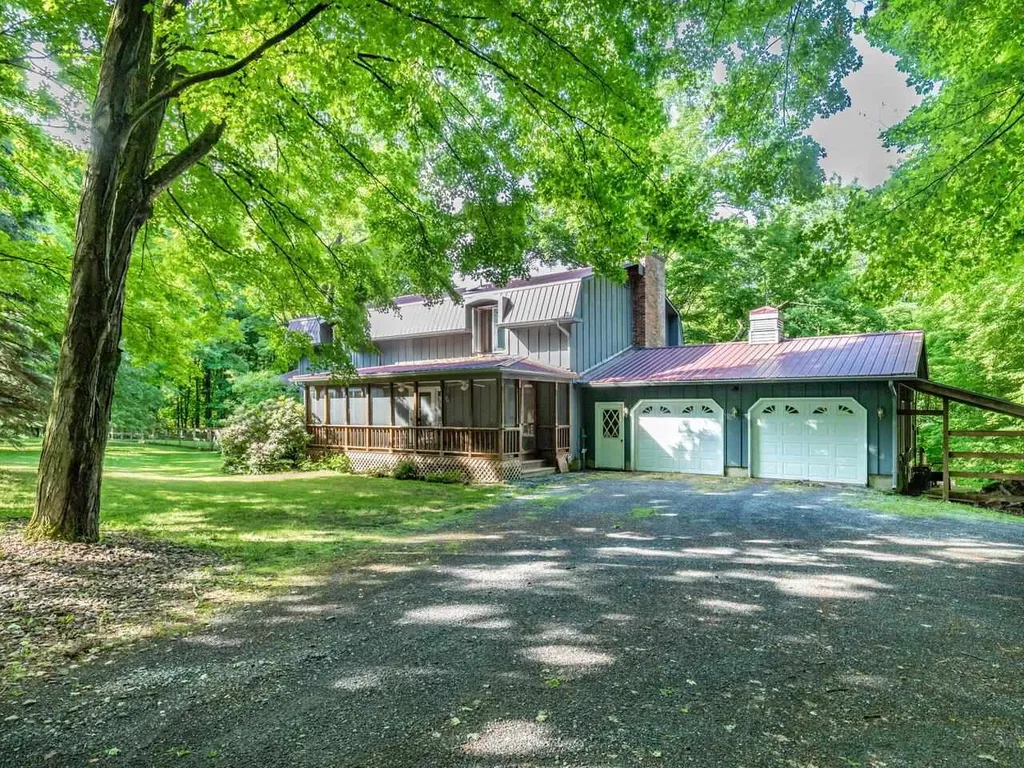 143 Rollin Irish Road Milton VT 05468