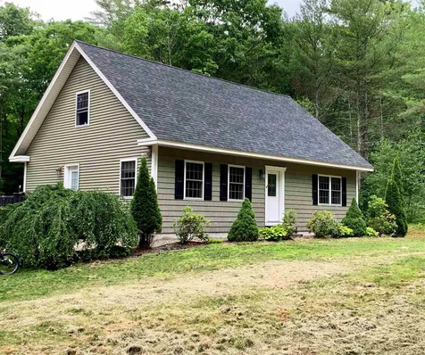 9 Bird Runner Road New Hampton NH 03256