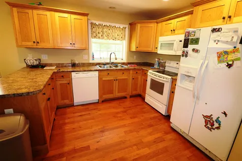 9 Bird Runner Road New Hampton NH 03256
