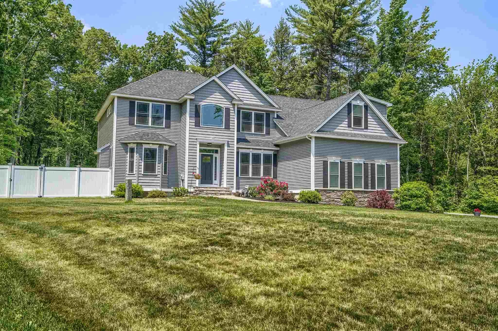 327 N Amherst Road Bedford NH 03110