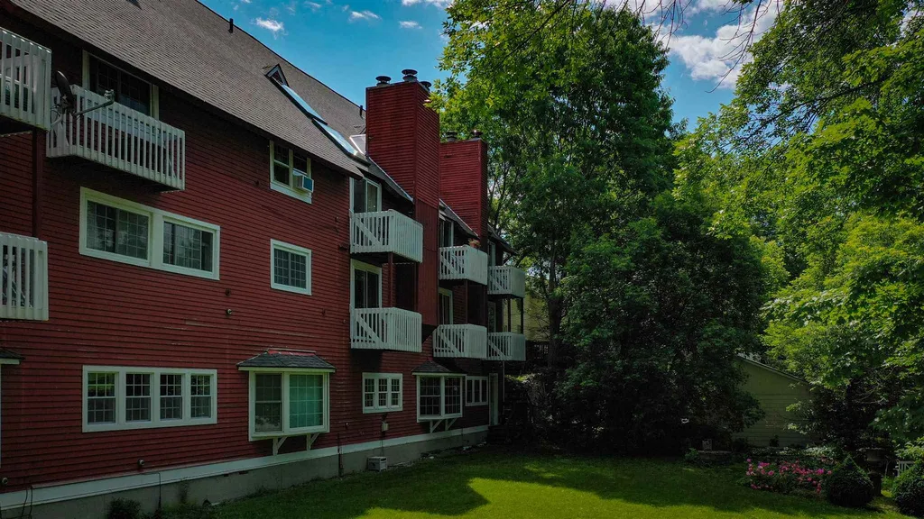 1856 Quechee Main Street Hartford VT 05059