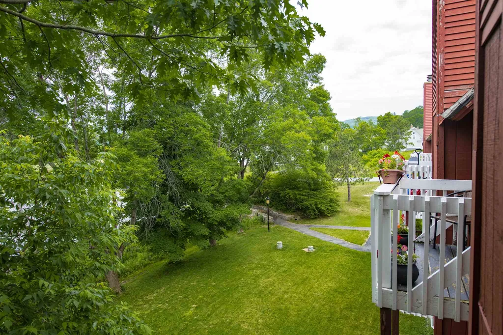 1856 Quechee Main Street Hartford VT 05059