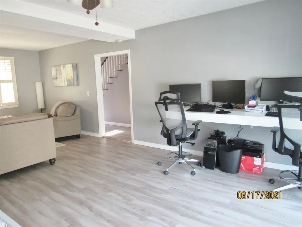 34 Scobie Pond Road Derry NH 03038