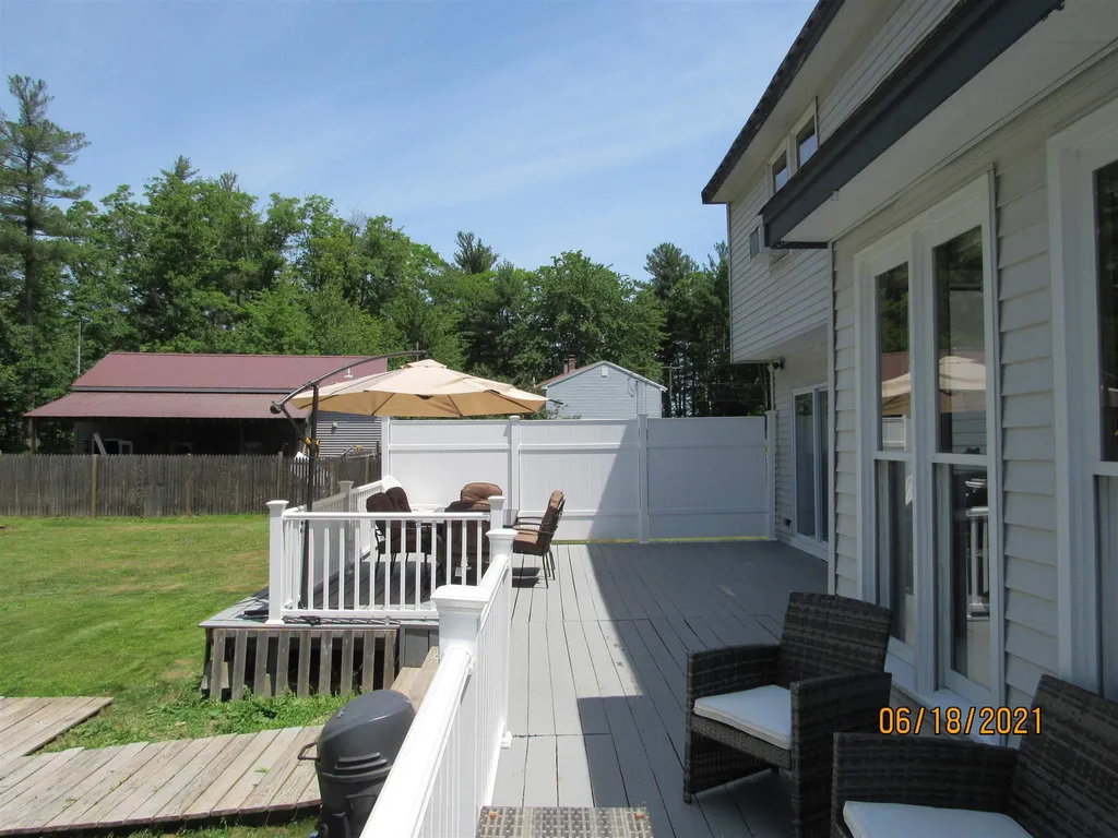 34 Scobie Pond Road Derry NH 03038