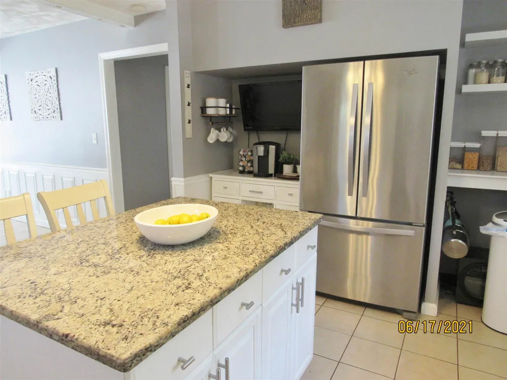 34 Scobie Pond Road Derry NH 03038