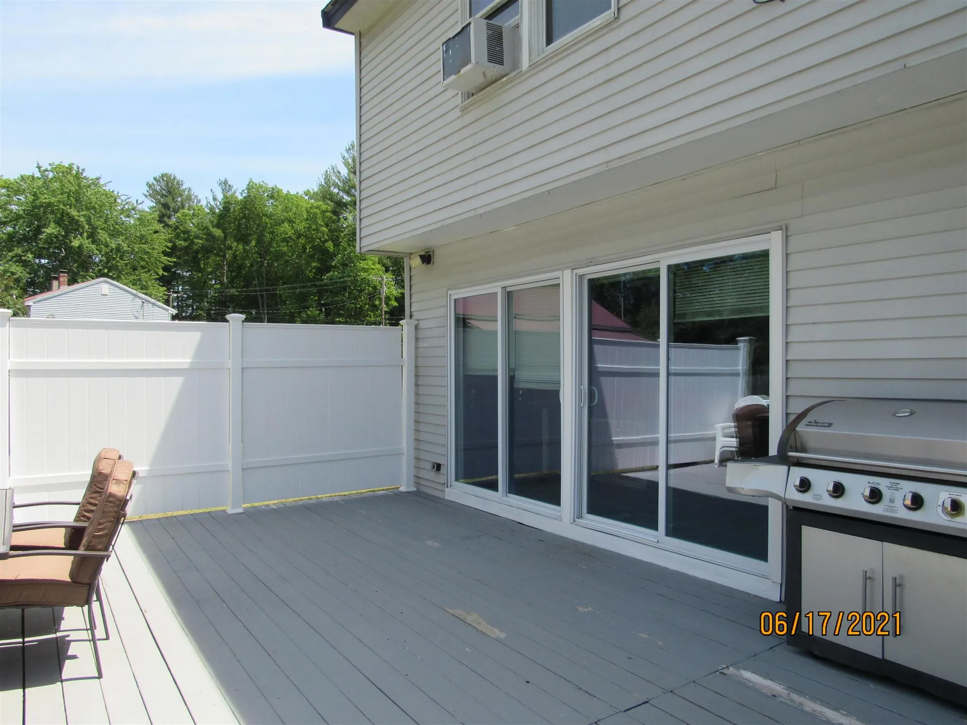 34 Scobie Pond Road Derry NH 03038