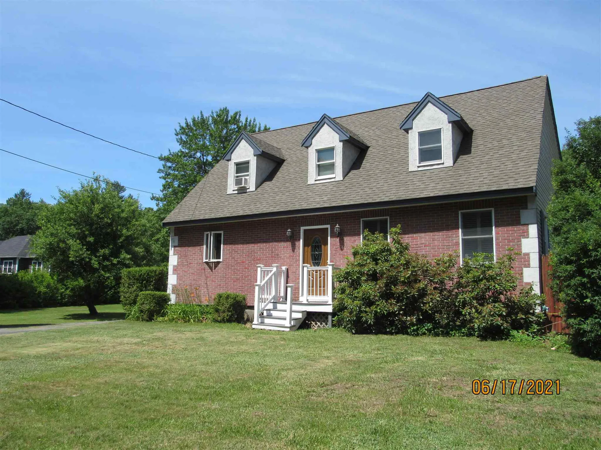 34 Scobie Pond Road Derry NH 03038