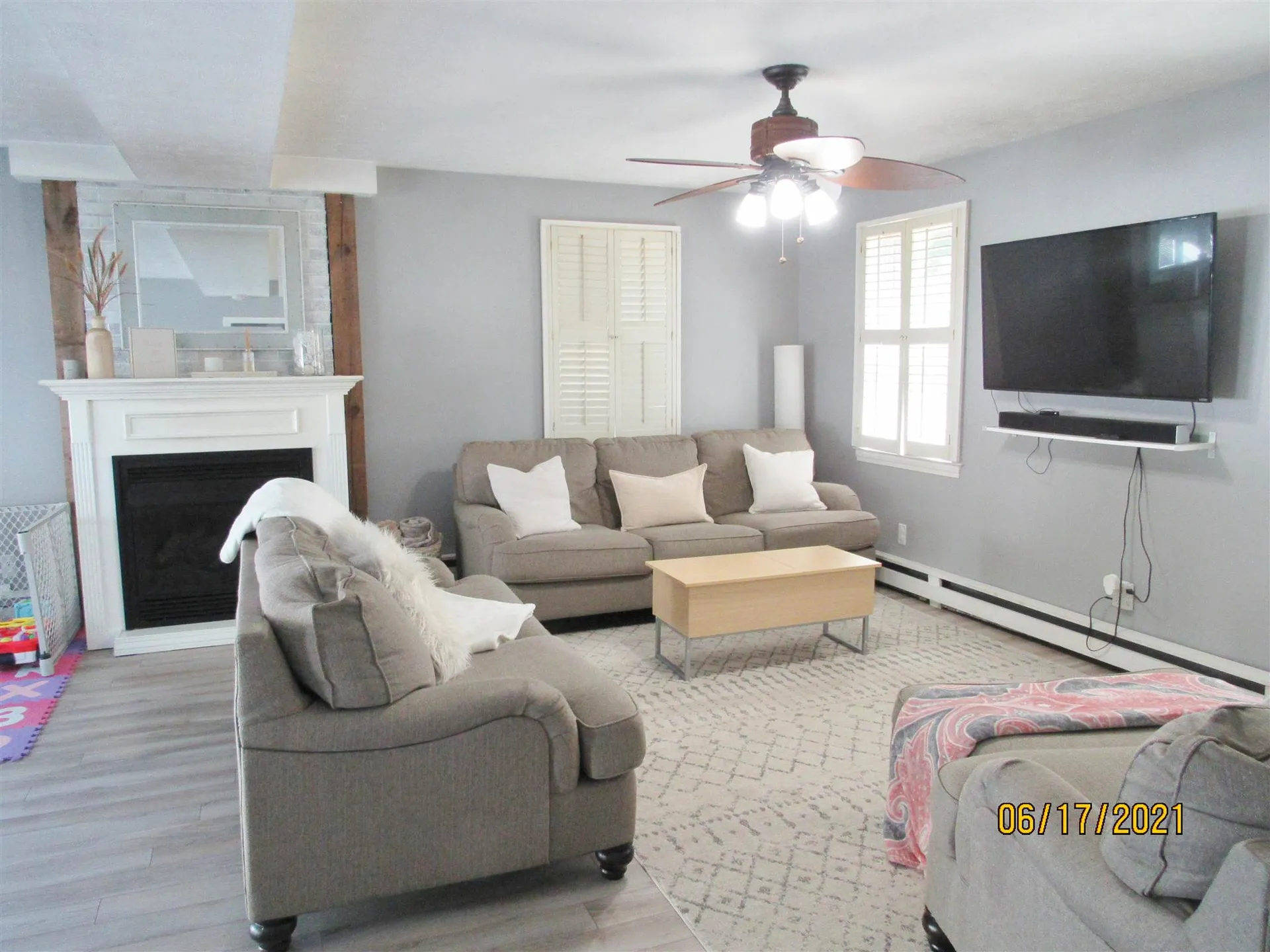 34 Scobie Pond Road Derry NH 03038