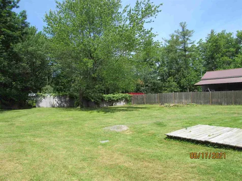 34 Scobie Pond Road Derry NH 03038