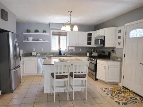 34 Scobie Pond Road Derry NH 03038