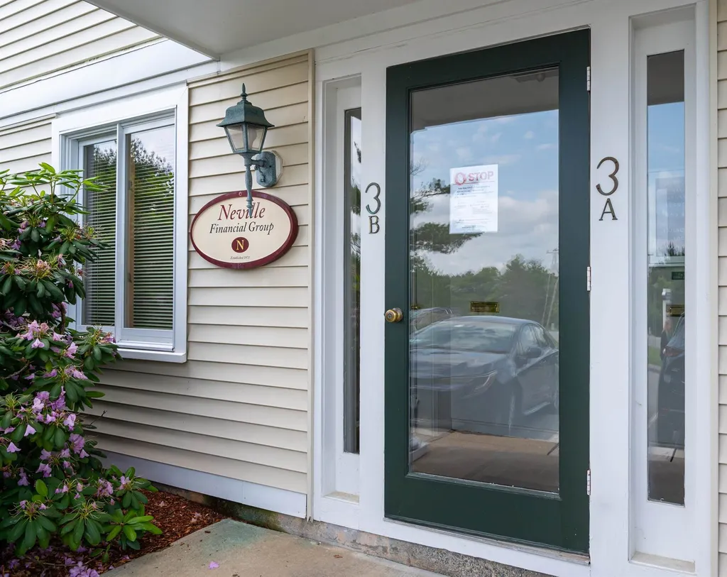 39 Simon Street Nashua NH 03060