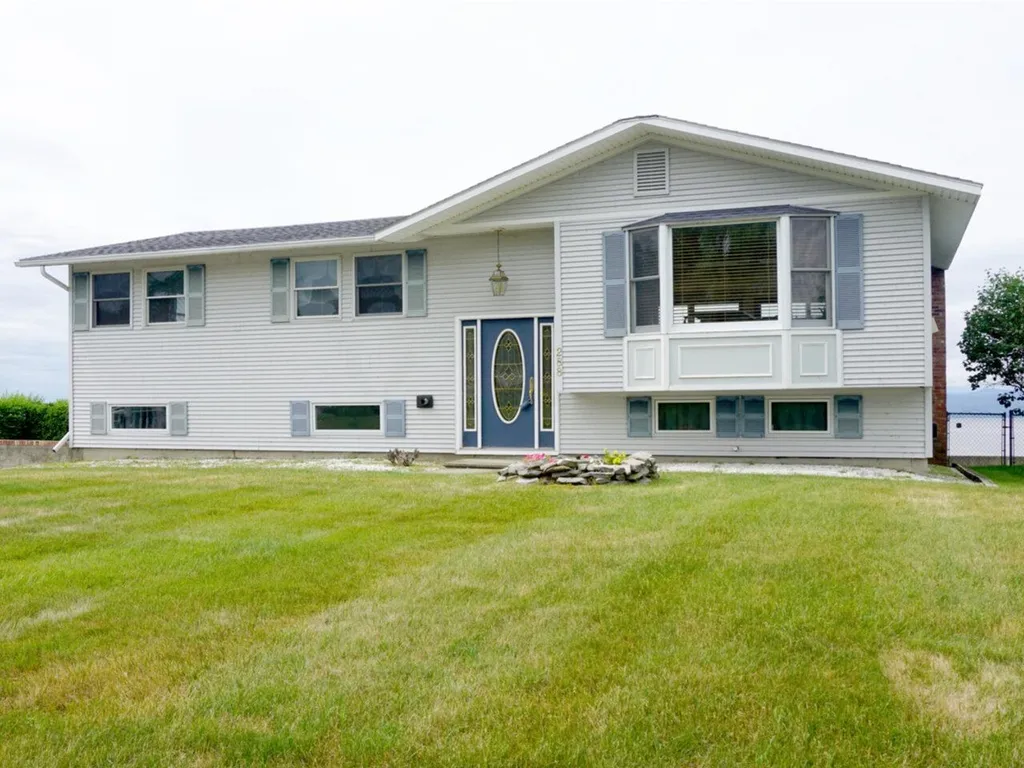 288 Buckingham Drive Colchester VT 05446