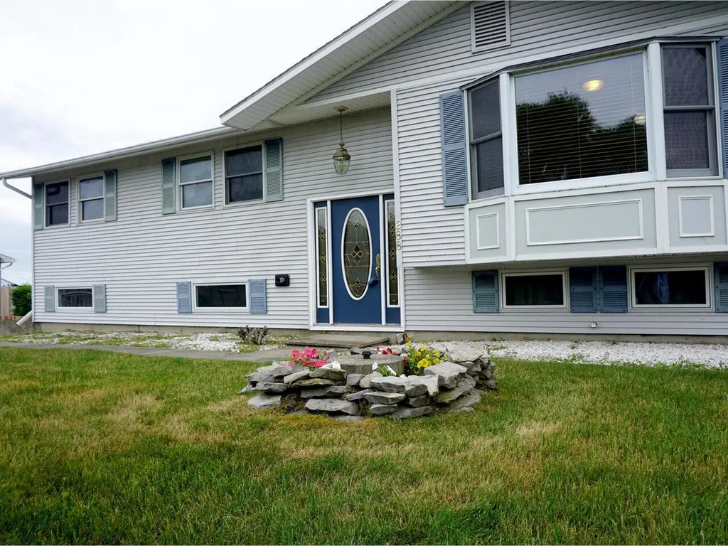 288 Buckingham Drive Colchester VT 05446
