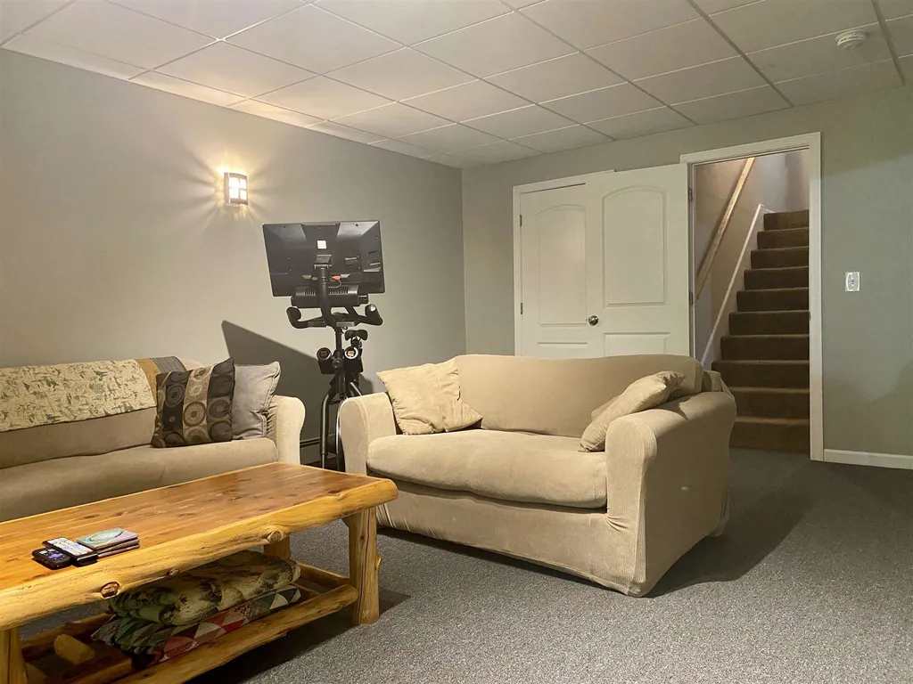 101 Rawson Ridge Grantham NH 03753