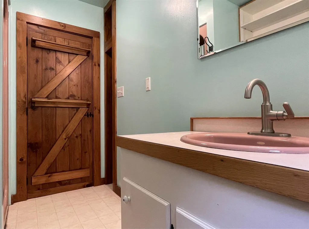 396 Atkins Road Lincoln VT 05443