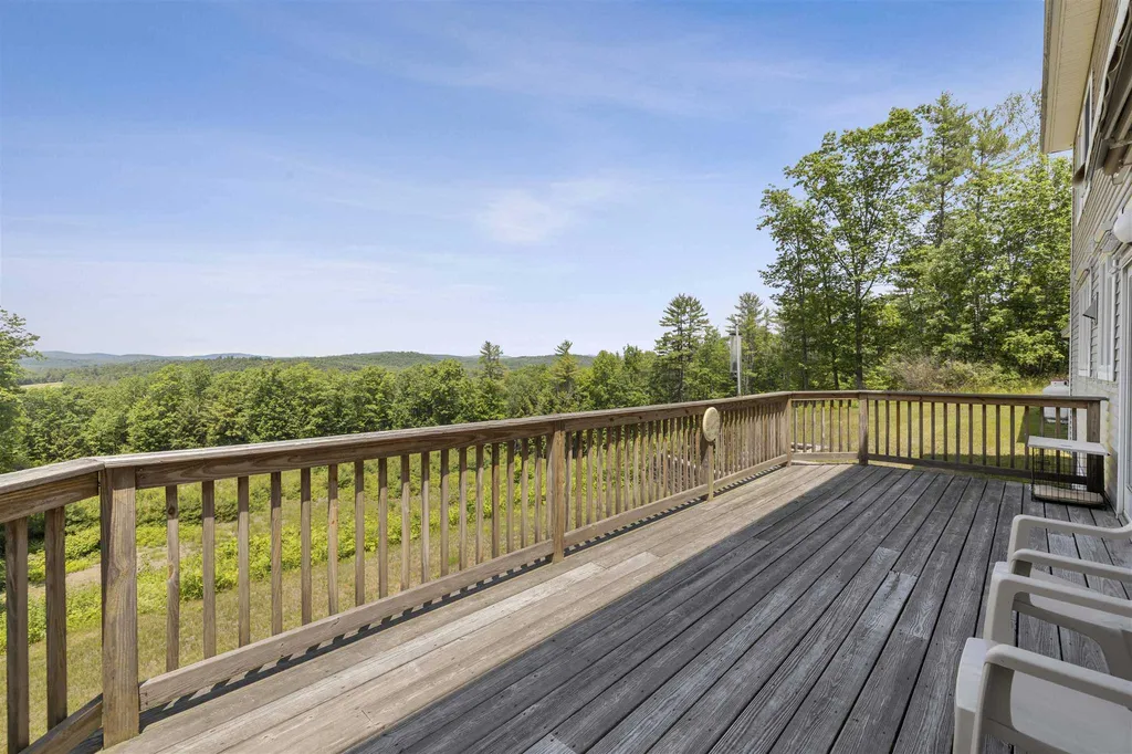 8 Heather Lane Hanover NH 03755