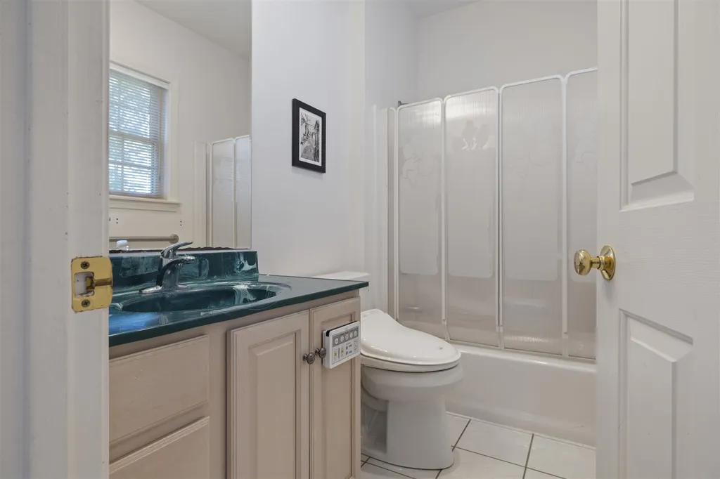 8 Heather Lane Hanover NH 03755