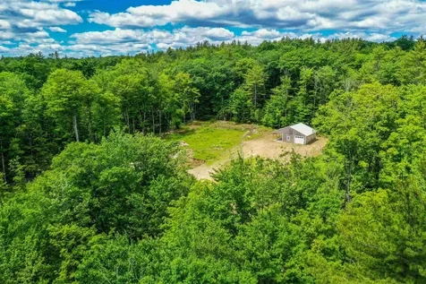 16 Redwater Road Croydon NH 03773