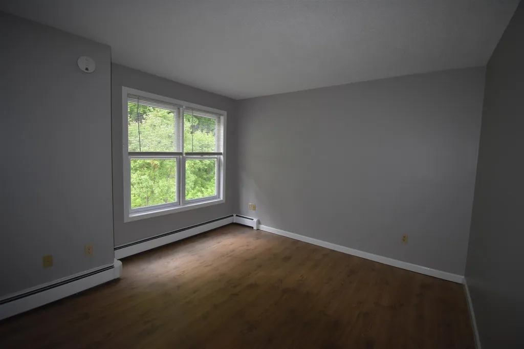 10 Merrill Place Enfield NH 03748