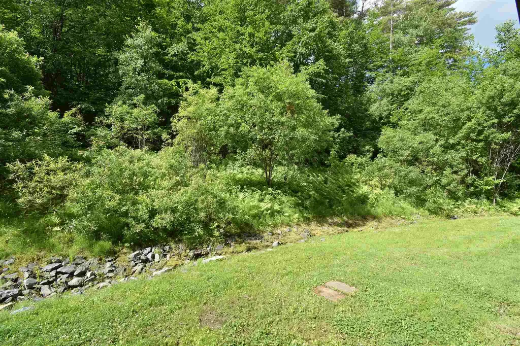 10 Merrill Place Enfield NH 03748